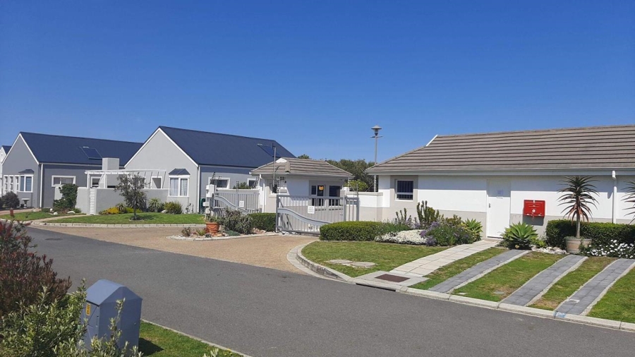 3 Bedroom Property for Sale in Sandbaai Western Cape